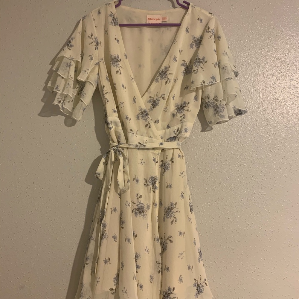 Floral frill sleeve wrap dress